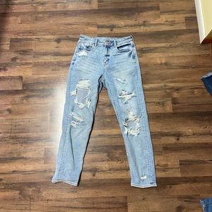 american eagle mom jeans